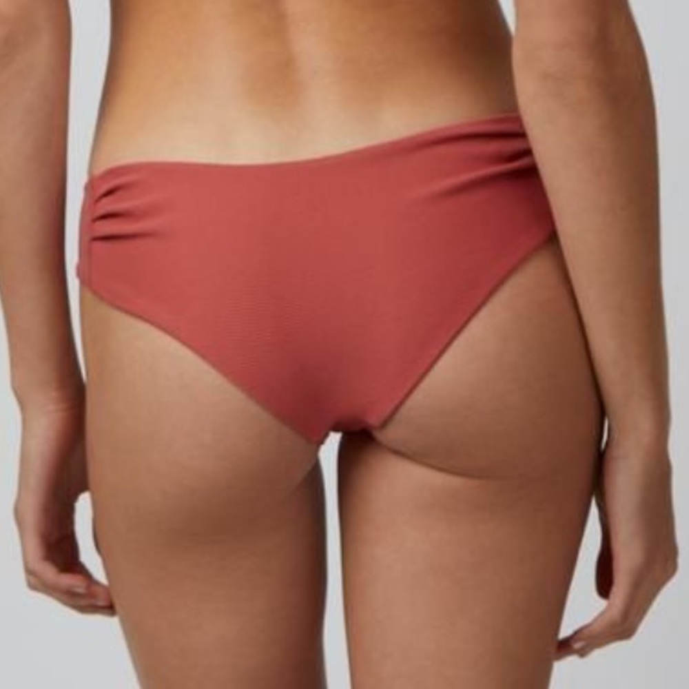 Yaya bottoms in Ready or Not